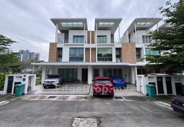 Lake Point Residence Cyberjaya 3 Storey Terrace , Selangor, Cyberjaya