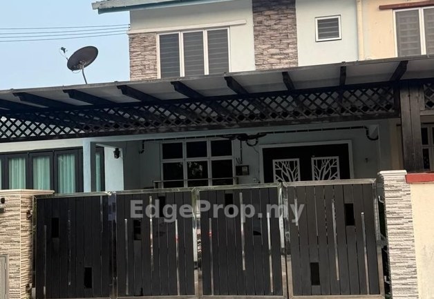 RENOVATED EXTENDED End Lot Double Storey, Taman Perepat Indah, Kapar, Selangor, Kapar 