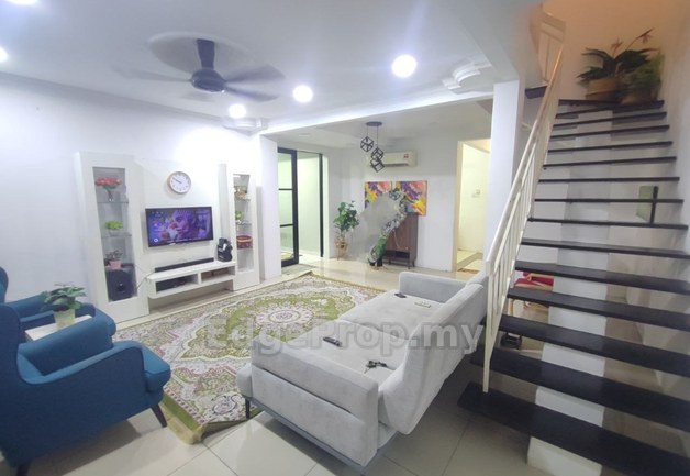 RENOVATED EXTENDED End Lot Double Storey, Taman Perepat Indah, Kapar, Selangor, Kapar 