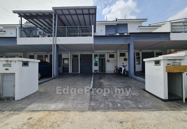 Simfoni LBS Townhouse Alam Perdana PUNCAK Alam 
