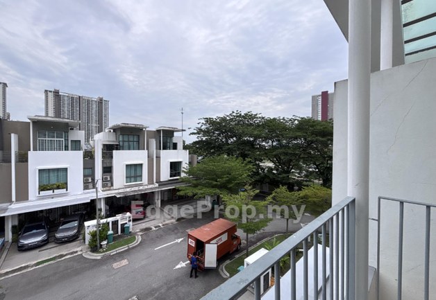 3 Storey Terrace Lake Point Residence Cyber 11 Cyberjaya, Selangor, Cyberjaya