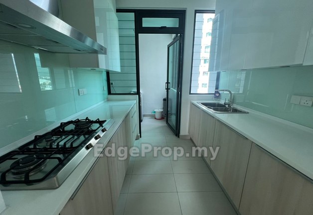 The Light Collection 3 - Fully Renovated, Sea View, 4 Parking Spaces, Penang, Gelugor