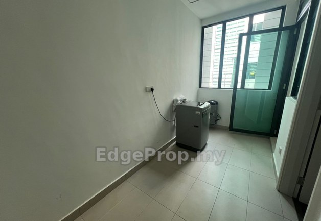 The Light Collection 3 - Fully Renovated, Sea View, 4 Parking Spaces, Penang, Gelugor