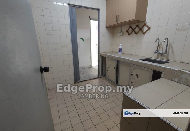 Corner 832sf Genting Court Condo Middle Floor 3 rooms, Setapak Kuala Lumpur for sale, Kuala Lumpur, Setapak