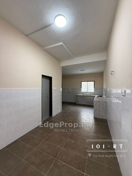 💖Good Condition!! Double Storey House @ Taman Manggis Jaya Banting For Rent, Selangor, Banting