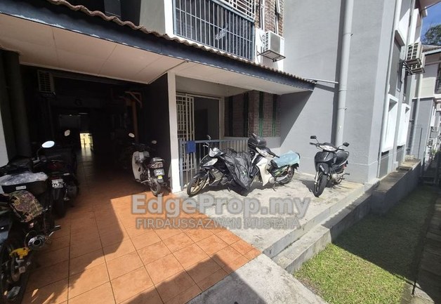Andari Townvilla Selayang Heights Ground Floor, Selangor, Selayang