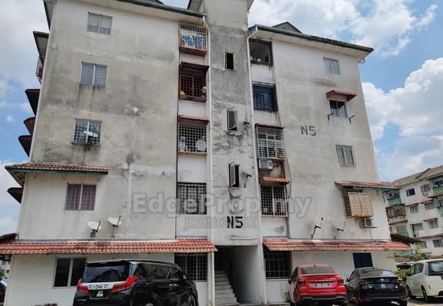 Nuri Court
