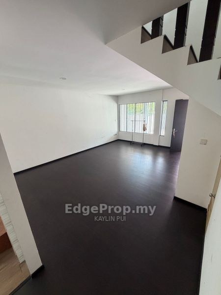 Freehold Double Storey Terrace Intermediate Bumi lot at Uni Garden for rent, Sarawak, Kota Samarahan