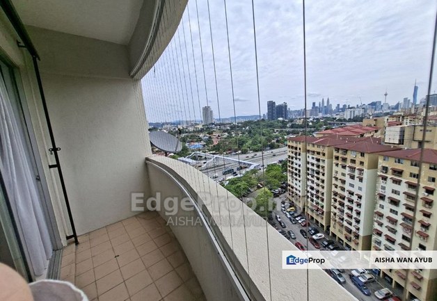 Sentul Utama Condo [NEWLY REFURBISHED + FULLY FURNISHED] | KLCC View | High Floor  | Child-Safe (Invisible Grill) | Full AC , Kuala Lumpur, Sentul