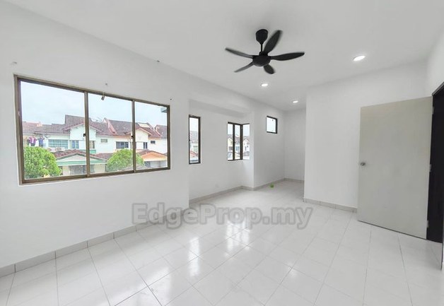 Puteri wangsa house for sale , Johor, Ulu Tiram