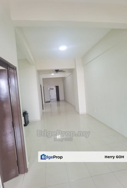 Taman Pelangi Plaza Mentari Apartment 3R2B 1387sqft 7min to Ciq, Johor, Johor Bahru