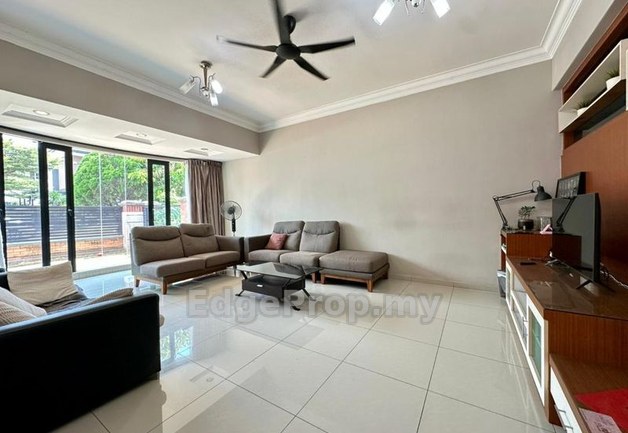 Taman Impian Emas