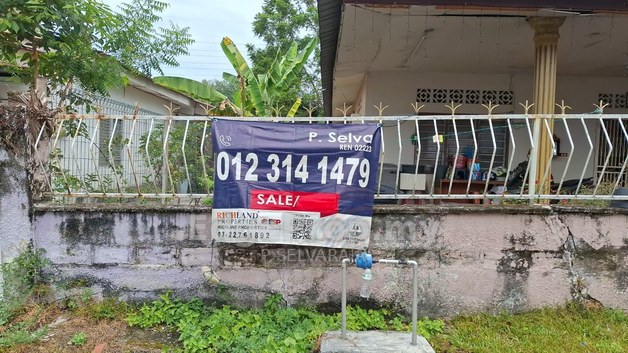 Selayang Baru - Land 