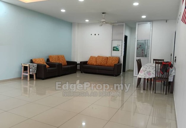 Double Storey Terrace House Taman Awani Bangi Near Bandar Seri Putra Bangi Selangor, Selangor, Kajang