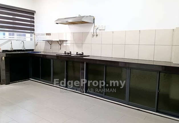 Double Storey Terrace House Taman Awani Bangi Near Bandar Seri Putra Bangi Selangor, Selangor, Kajang