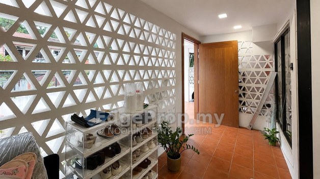 MEDAN DAMANSARA, DAMANSARA HEIGHTS Double Storey Semi D House For Sale , Kuala Lumpur, Damansara