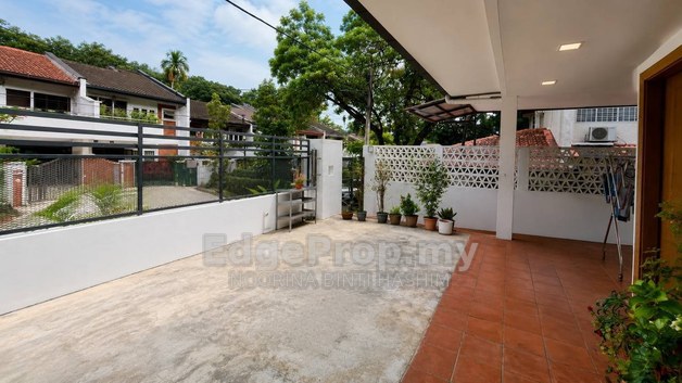 MEDAN DAMANSARA, DAMANSARA HEIGHTS Double Storey Semi D House For Sale , Kuala Lumpur, Damansara