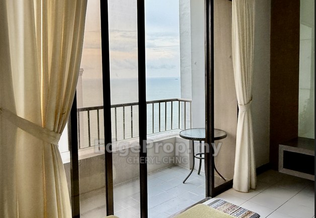 Sea View Duplex Penthouse at Miami Green, Batu Ferringhi., Penang, Batu Ferringhi
