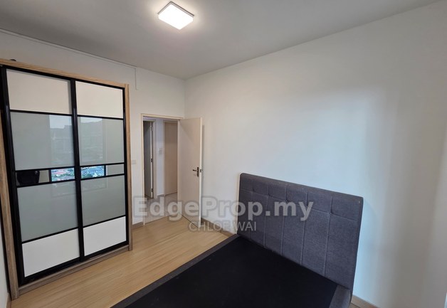 Nice Partly furnished trinity aquata, Kuala Lumpur, Sungai Besi