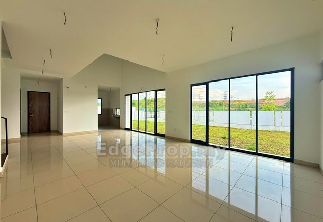 Elmina Green The Eighth @ City of Elmina