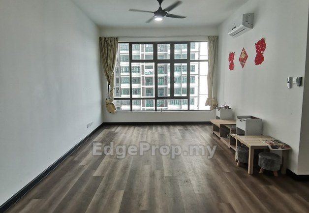 D'Summit Residences