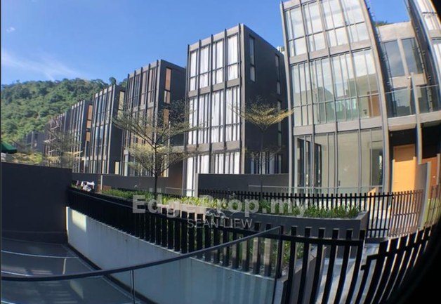 Empire Residence