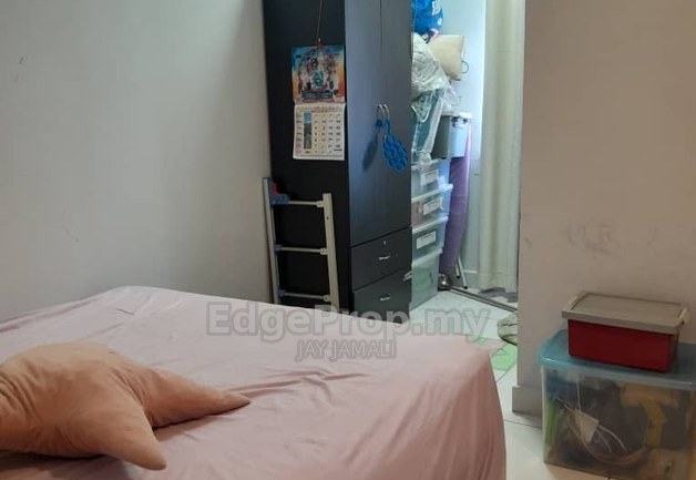 Rumah Teres 2 Tingkat End Lot Untuk Disewa di Taman Ruby Dengkil Berhampiran Putrajaya, Cyberjaya & KLIA, Selangor, Dengkil