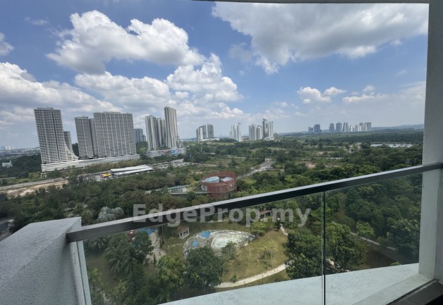The M @ Medini Macrolink