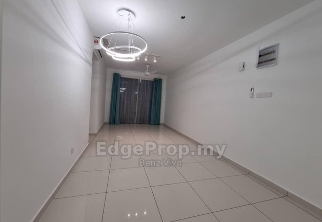 Kenwingston Skyloft USJ, 650sqft 2r2b walk 2mins o BRT South Quay For Sale, Selangor, Subang Jaya
