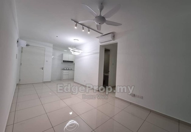 Kenwingston Skyloft USJ, 650sqft 2r2b walk 2mins o BRT South Quay For Sale, Selangor, Subang Jaya