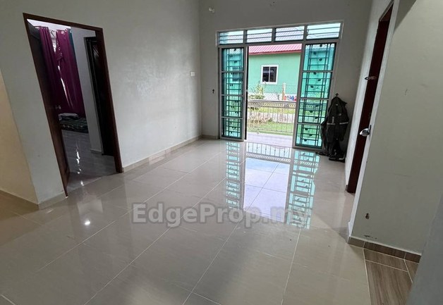 Semi D Kg Nyior, Paka, Terengganu, Paka