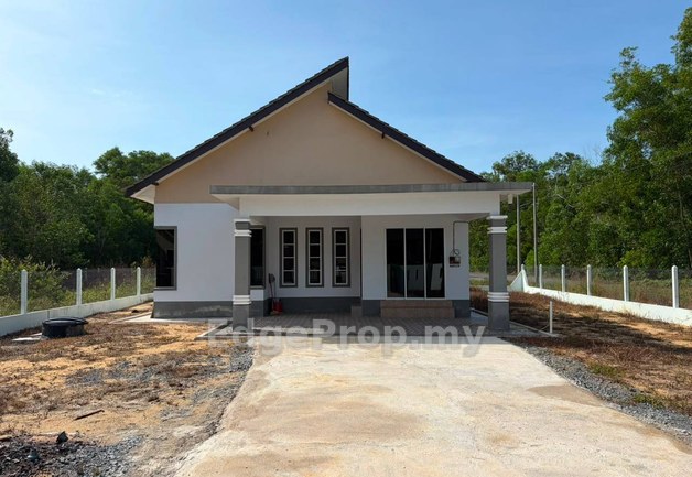 Banglo Kg Batu Tiong, Dungun, Terengganu, Dungun