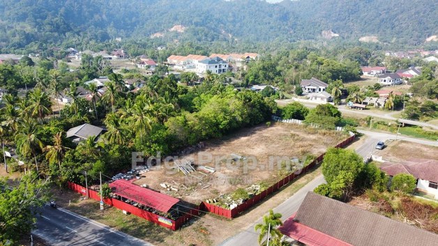 Kampung Sura Tengah