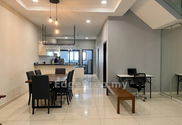 Laman Glenmarie Double Storey Terrace For Sales , Selangor, Glenmarie