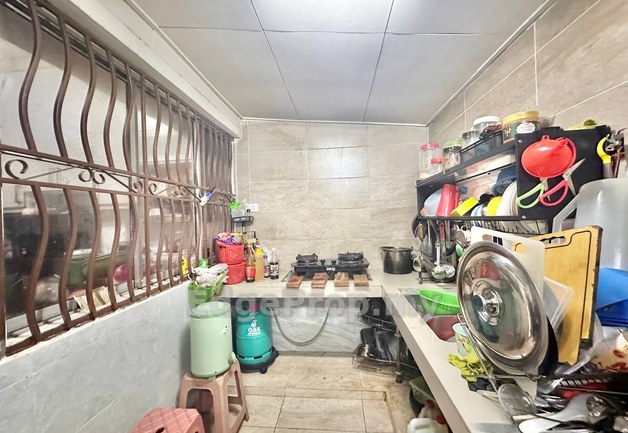 DEKAT SURAU- DOUBLE STOREY TAMAN PINGGIRAN USJ1, Selangor, USJ