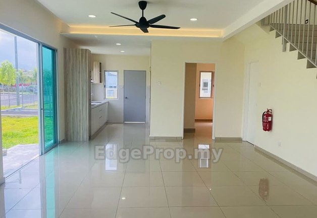 Double Storey Corner unit Semenyih, Selangor, Semenyih