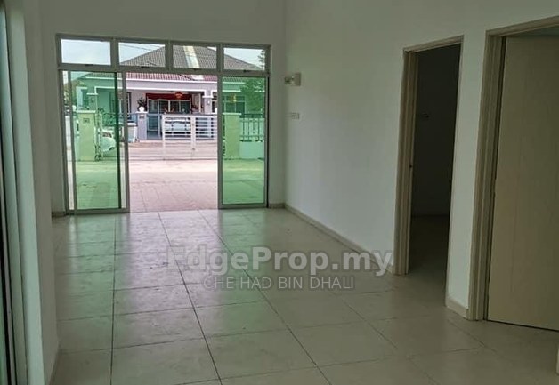 TAMAN LAYAR FASA 4, KUALA KEDAH Rumah Berkembar Setingkat Cantik Untuk Disewa, Kedah, Kuala Kedah
