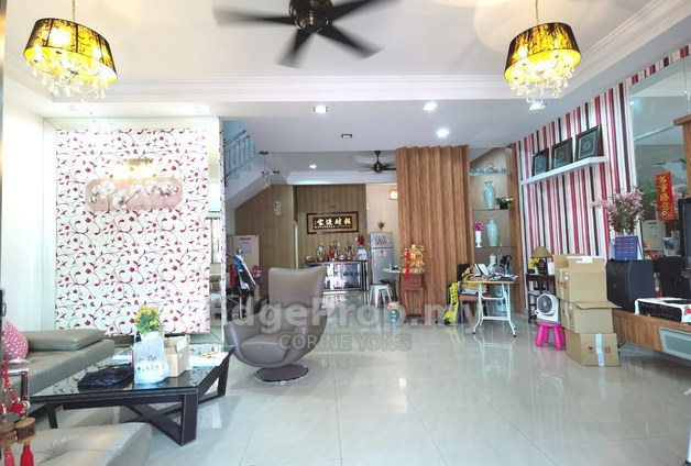 Bukit Mewah Double Storey Superlink House For Sale , Johor, Johor Bahru