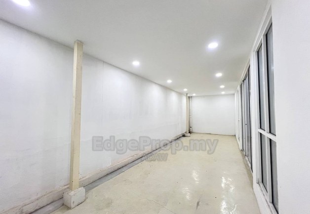 Facing Main Road First Floor Shoplot, D'pangkin Bukit Jelutong, Shah Alam , Selangor, Shah Alam