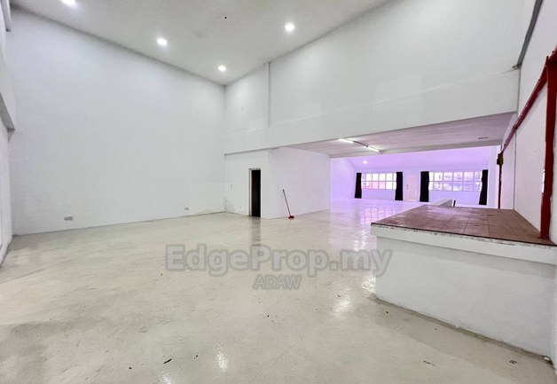 Facing Main Road First Floor Shoplot, D'pangkin Bukit Jelutong, Shah Alam , Selangor, Shah Alam