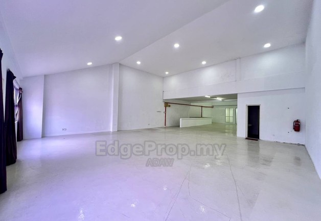 Facing Main Road First Floor Shoplot, D'pangkin Bukit Jelutong, Shah Alam , Selangor, Shah Alam