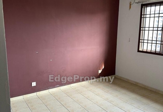 Prima regency house for sale , Johor, Plentong