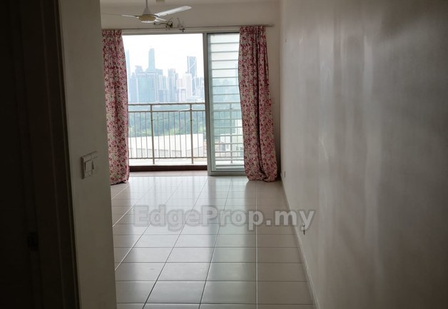 Super Cheap High Floor Klcc View Partially Furnished Unit For Sale, Kuala Lumpur, Kampung Pandan