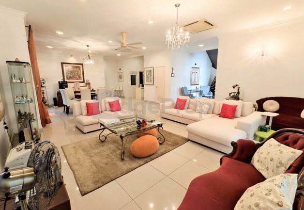 Kemuning Permai Hot Demand Area Renovated Spacious 2 Storey Semi D Kemuning Utama, Selangor, Kota Kemuning