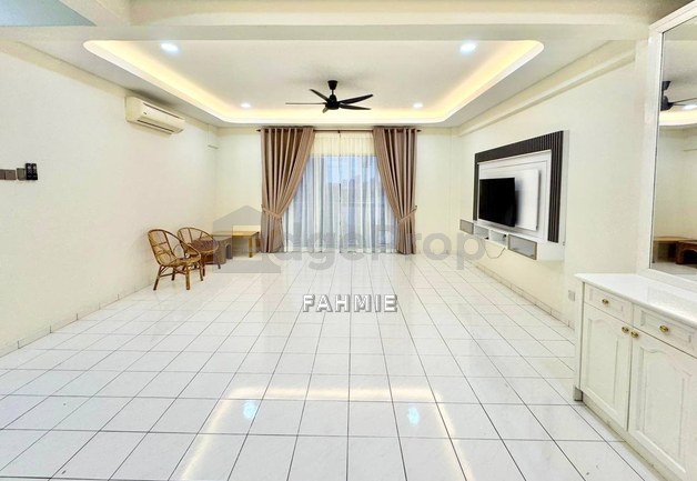 Fully renovated. Tiara Kelana Condominium. Petaling Jaya., Selangor, Petaling Jaya