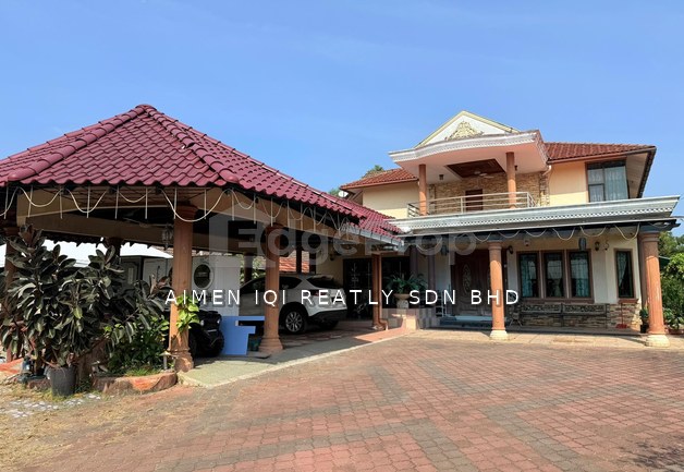 RUMAH BANGLO DUA TINGKAT PERAMU PEKAN UNTUK DIJUAL , Pahang, Pekan