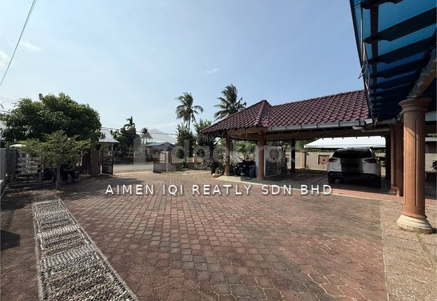 RUMAH BANGLO DUA TINGKAT PERAMU PEKAN UNTUK DIJUAL , Pahang, Pekan