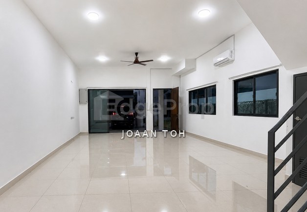 Brand New End Lot Terrace House Selayang 5R5B, Selangor, Selayang