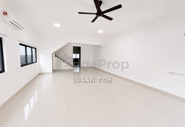 Brand New End Lot Terrace House Selayang 5R5B, Selangor, Selayang