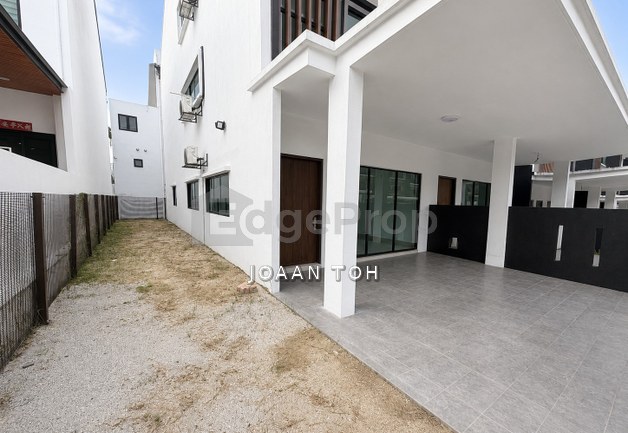 Brand New End Lot Terrace House Selayang 5R5B, Selangor, Selayang